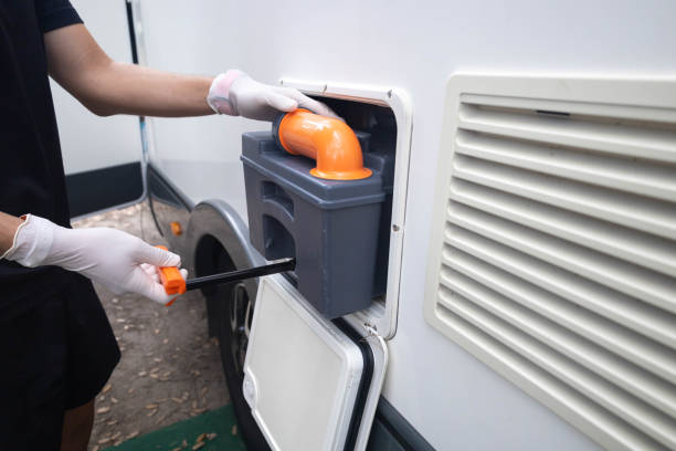 Best Portable bathroom rental  in Plymouth, IN
